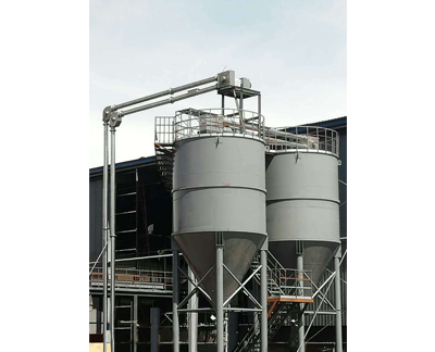 山東管鏈輸送機